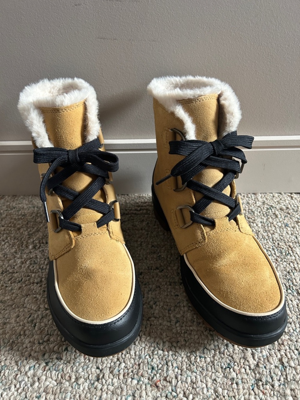 Women’s Sorel Tivoli IV Waterproof/Insulated Size 10